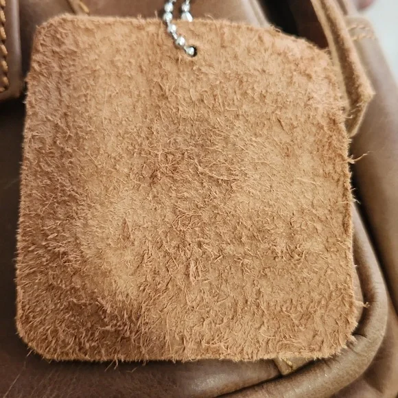 Bellvari Brown Leather Backpack - Picture 8 of 13